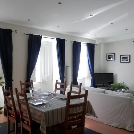 Cozy Apartment In Center-3